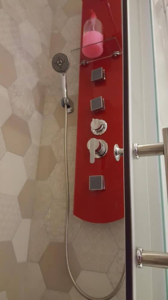 Merulana Suite Apartment