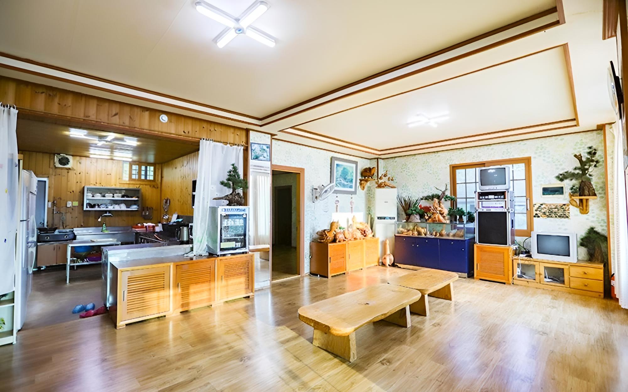 Jecheon Hosu Pension view 5