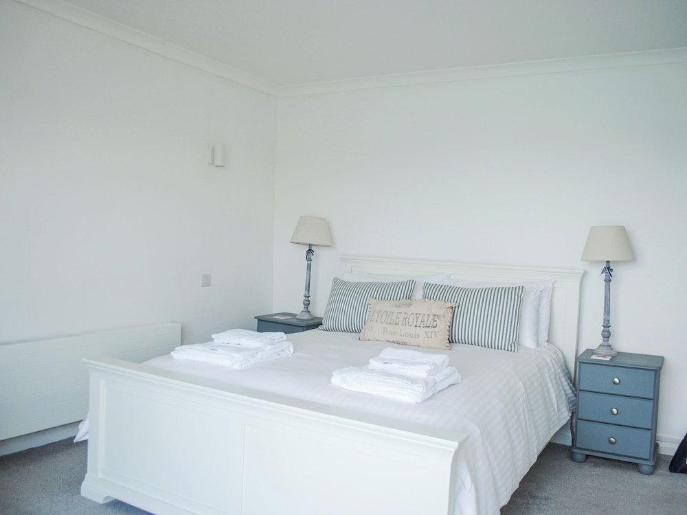 32 The Salcombe