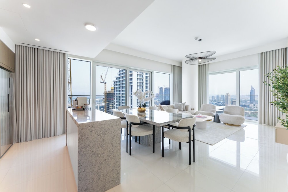 Upscale 2-BR in Grand Bleu by Elie Saab