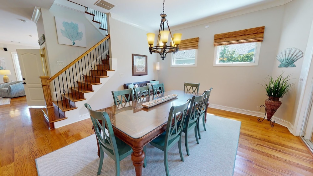 The Pelican House by Tybee Vacation Rentals