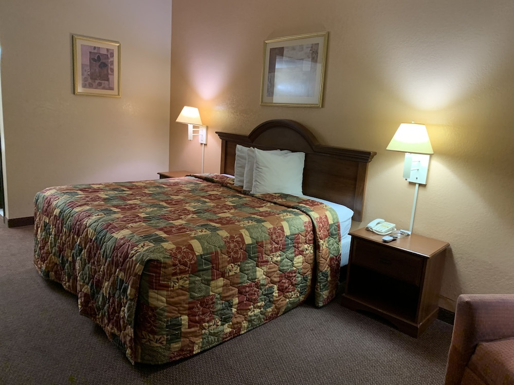 Owensville Motor Inn