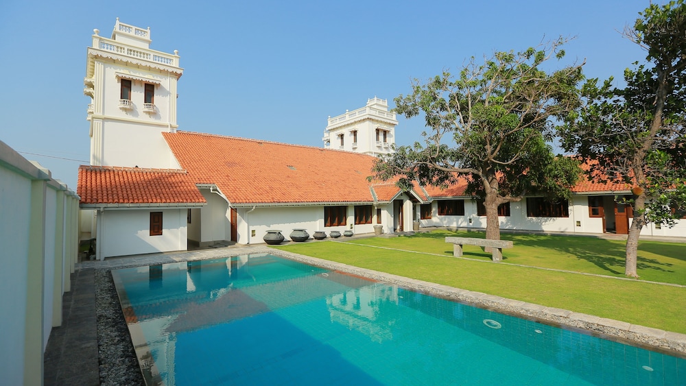Yoho Monsoon Villa