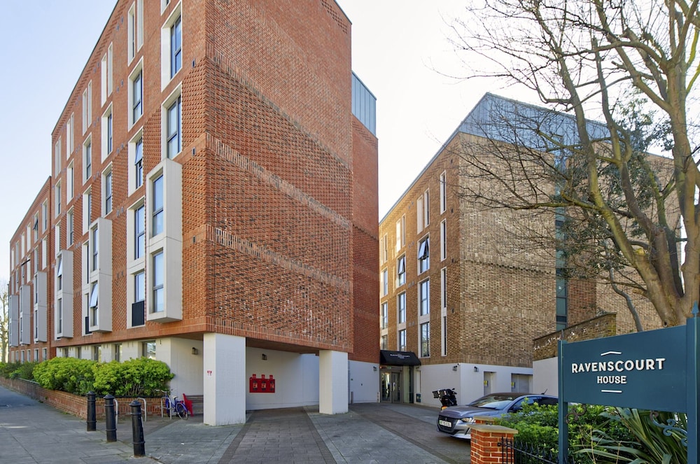 Modern Student Studio in London