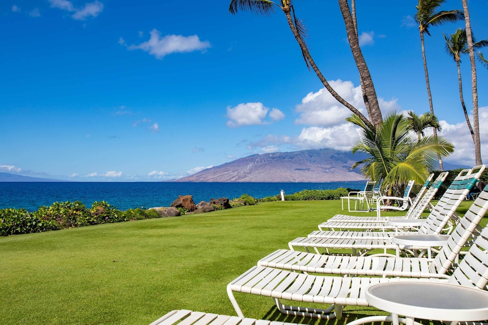 Oceanfront Kihei Condo With On-site Beach Access! view 2