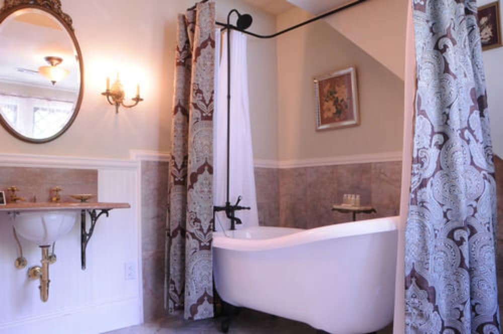The Black Walnut B & B Inn