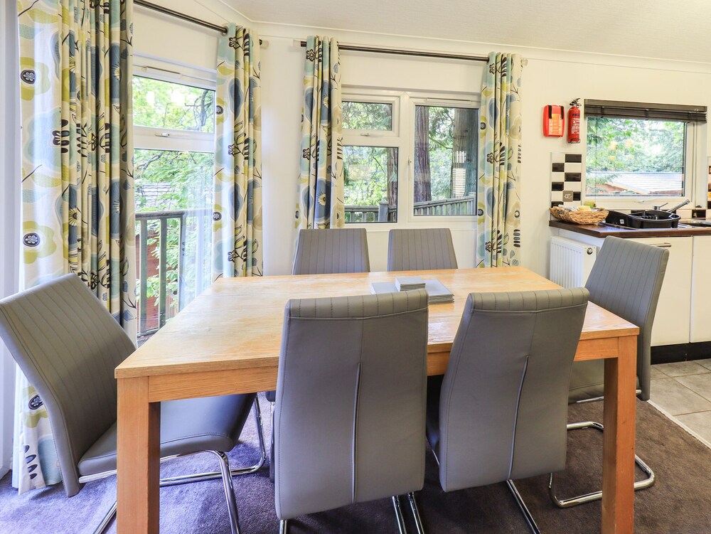 Forest Pines Lodge