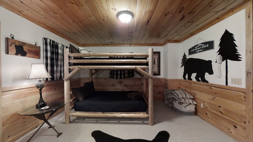 The Ranch Cabin on 6 Secluded Acres in the Great Smoky Mountains by RedAwning