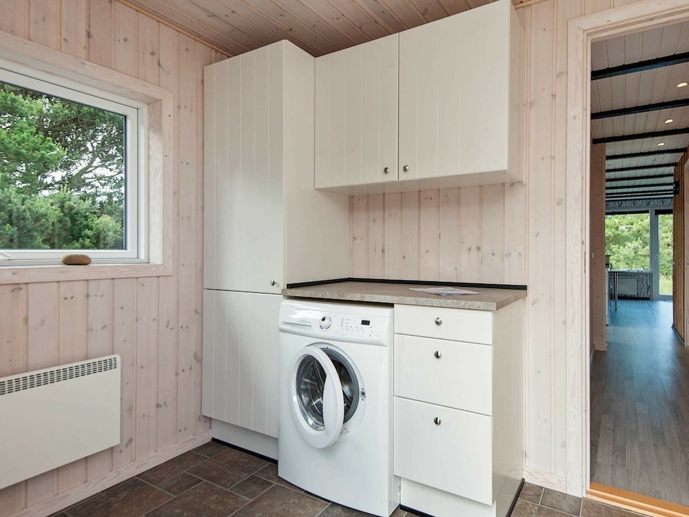 6 Person Holiday Home in Romo-by Traum view 5