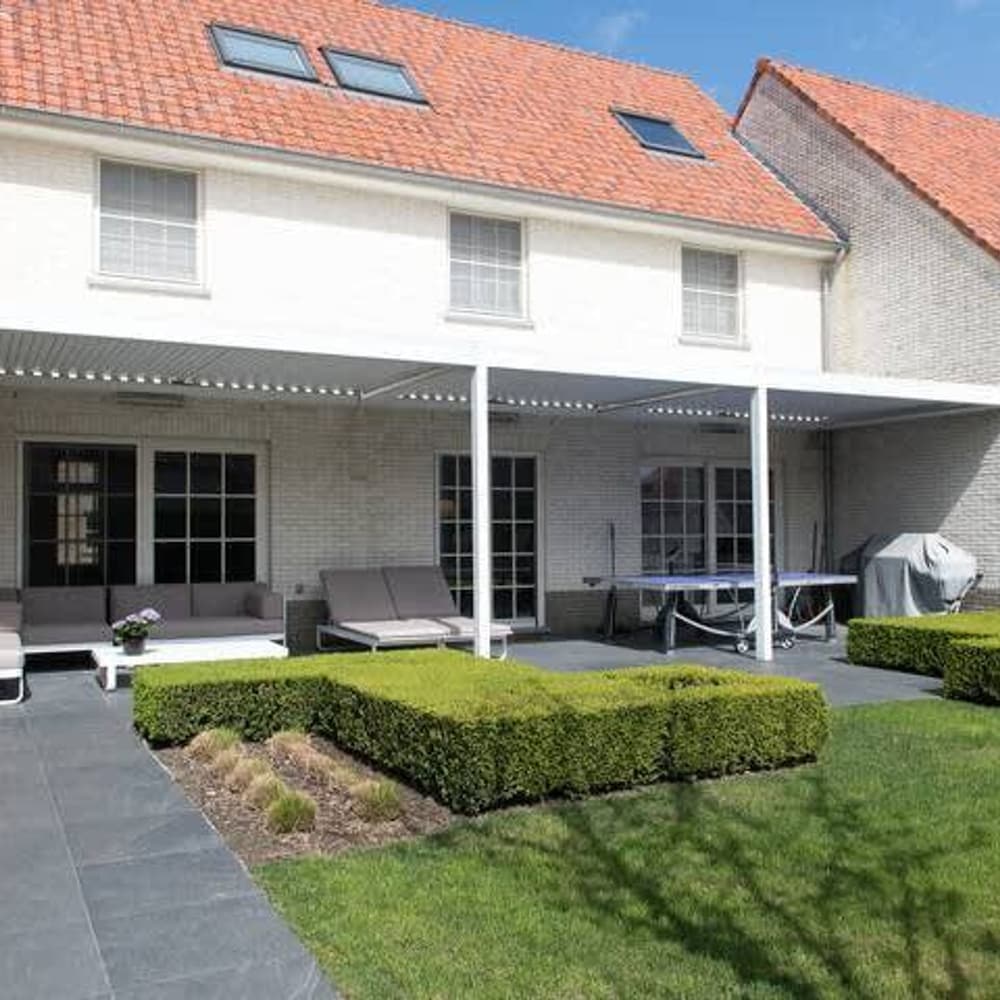 Huswell - Fabulous House for 8 People With Sunny Garden