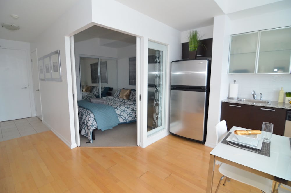 Toronto Escape - The Ruby Pink Suite