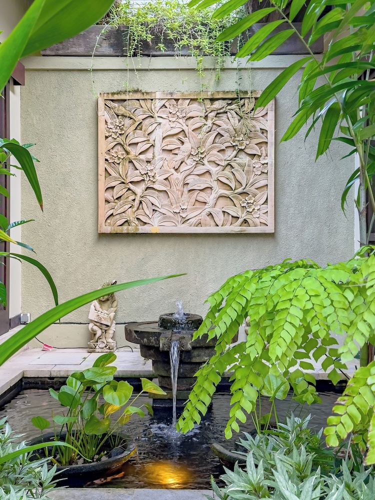 Luxury 4BR-Villa Santai-Central Seminyak