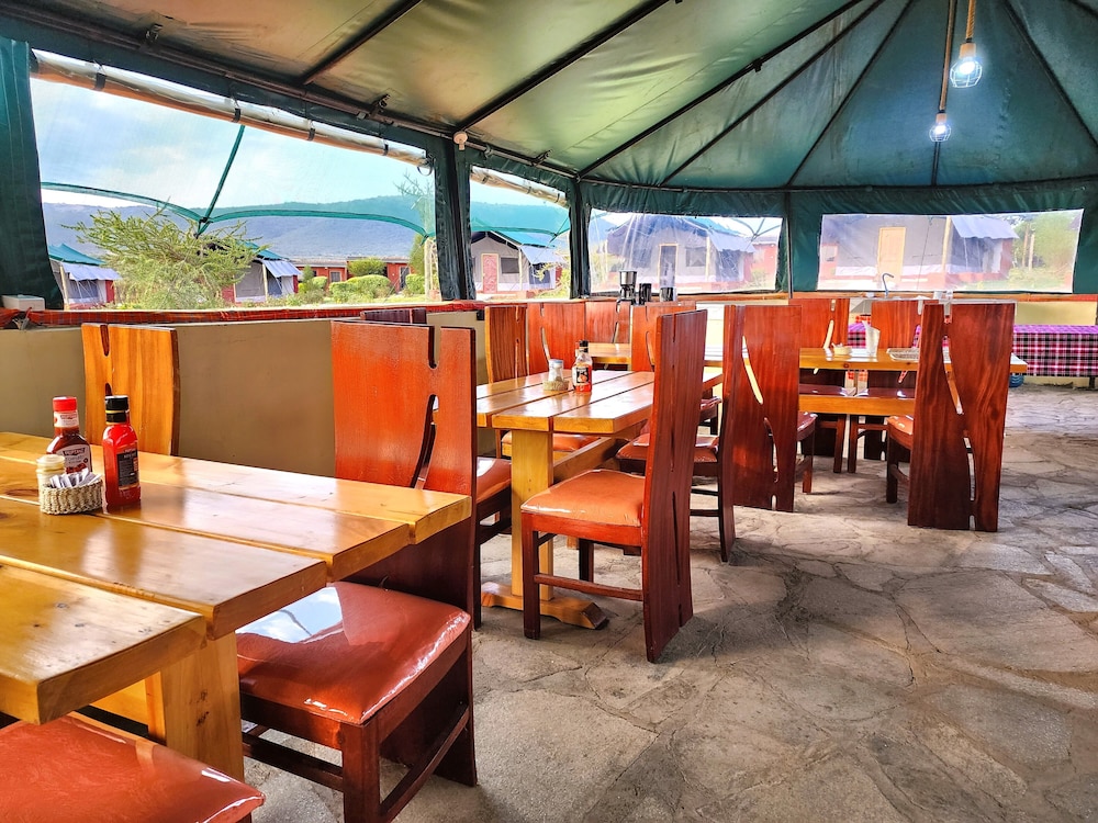 Endeem Mara Resort