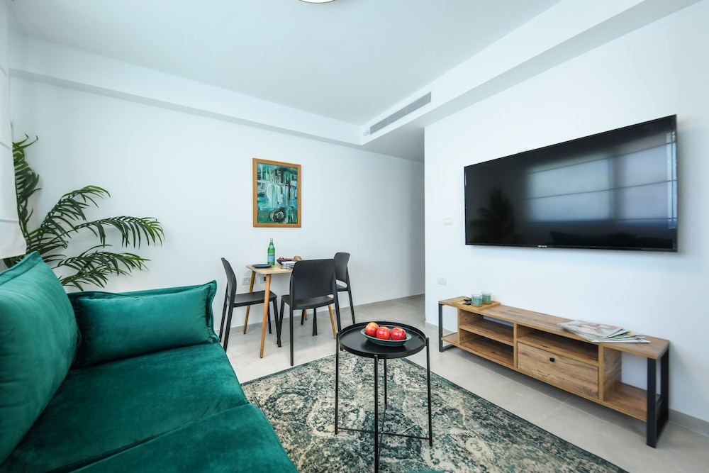 Charming Apt at the Artsy TelAviv Center