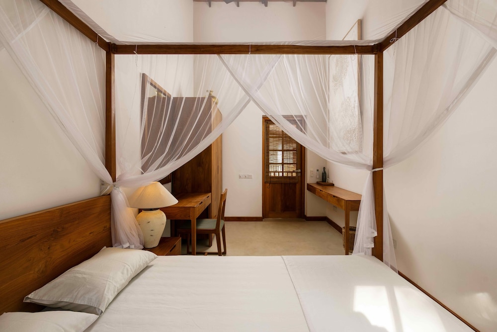 Kandakuliya Sunrise Beach Villas