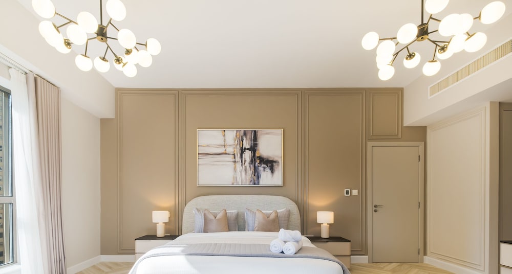LUX The Luxurious Central JBR Suite 2