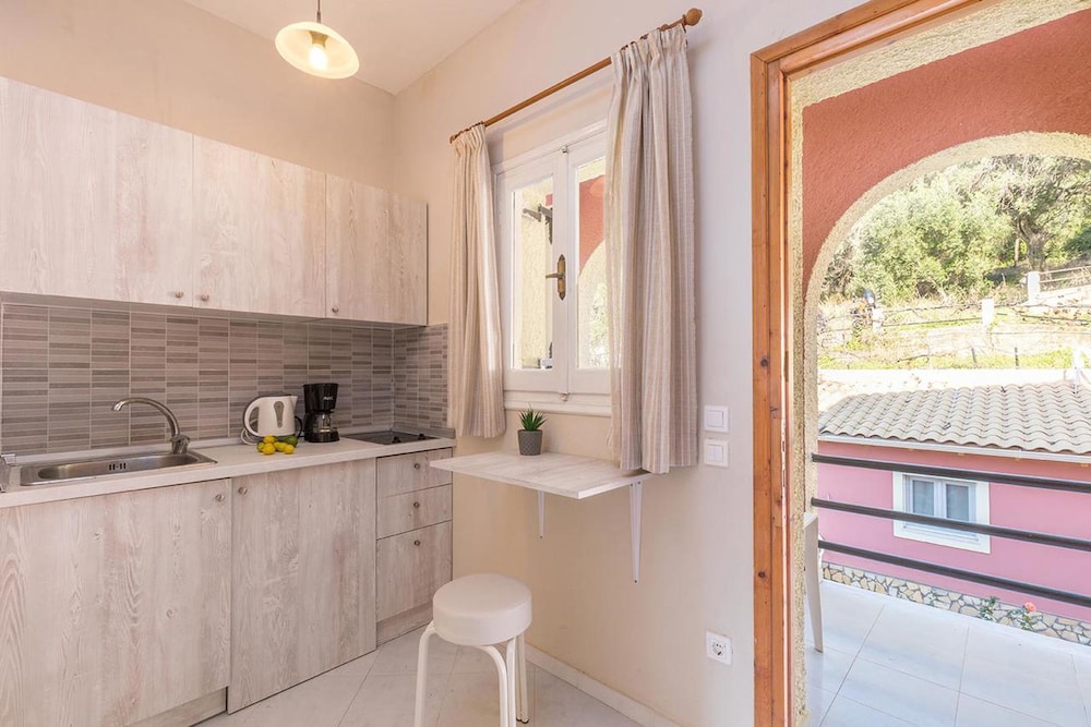 Studio Apartments With Large Swimming Pool and Sea View at Pelekas Beach, Corfu photo 5