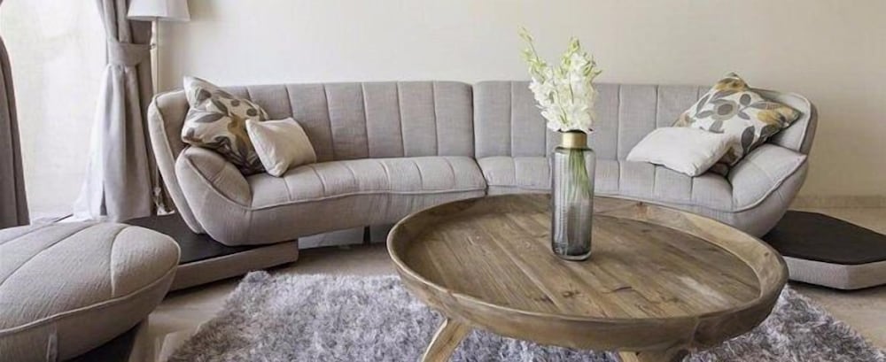 Bespoke Residences - Bay Square