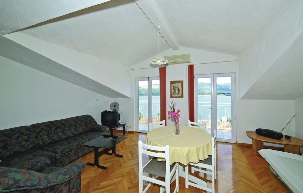Apartments Halilović