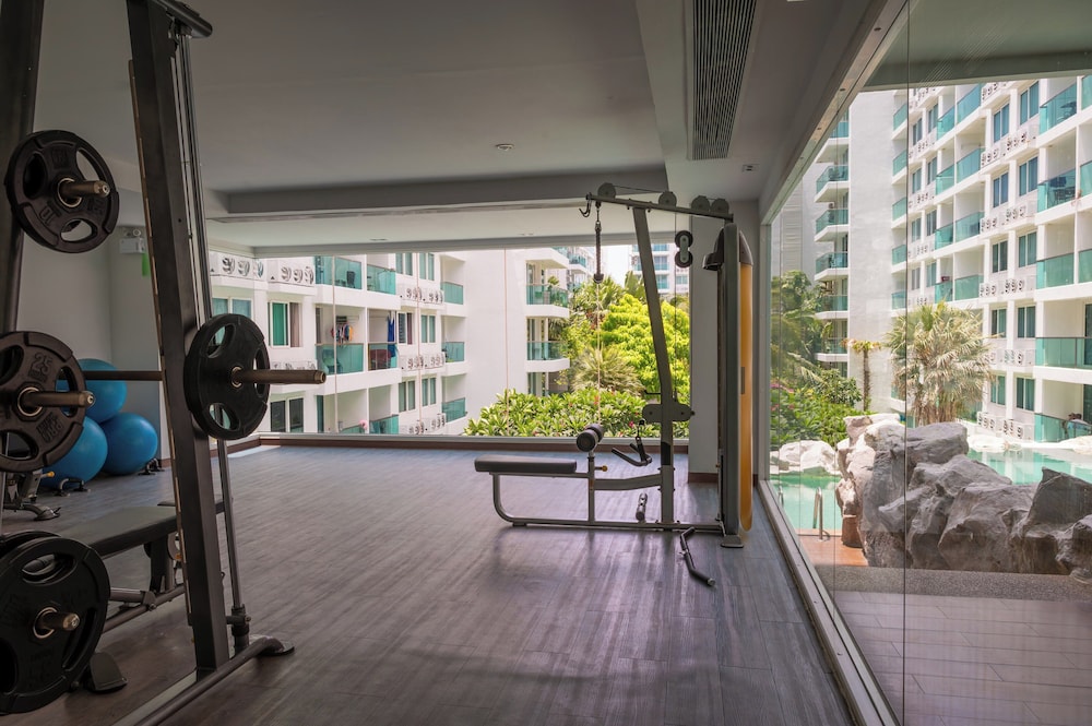 Amazon Apartments by Apartwell