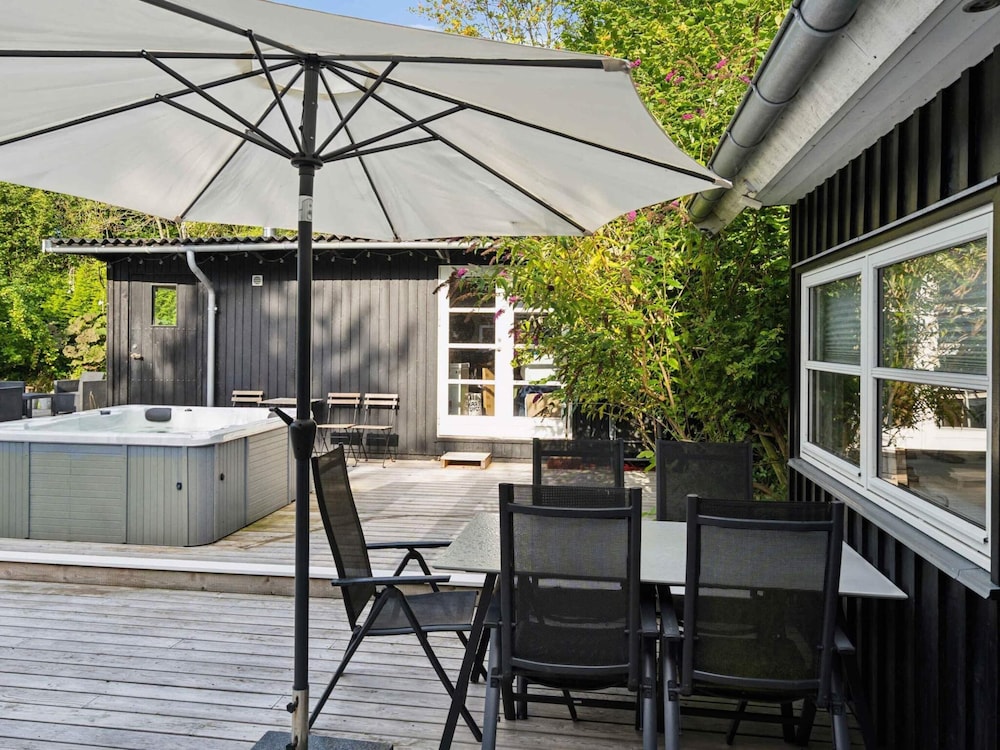 4 Star Holiday Home in Faxe Ladeplads