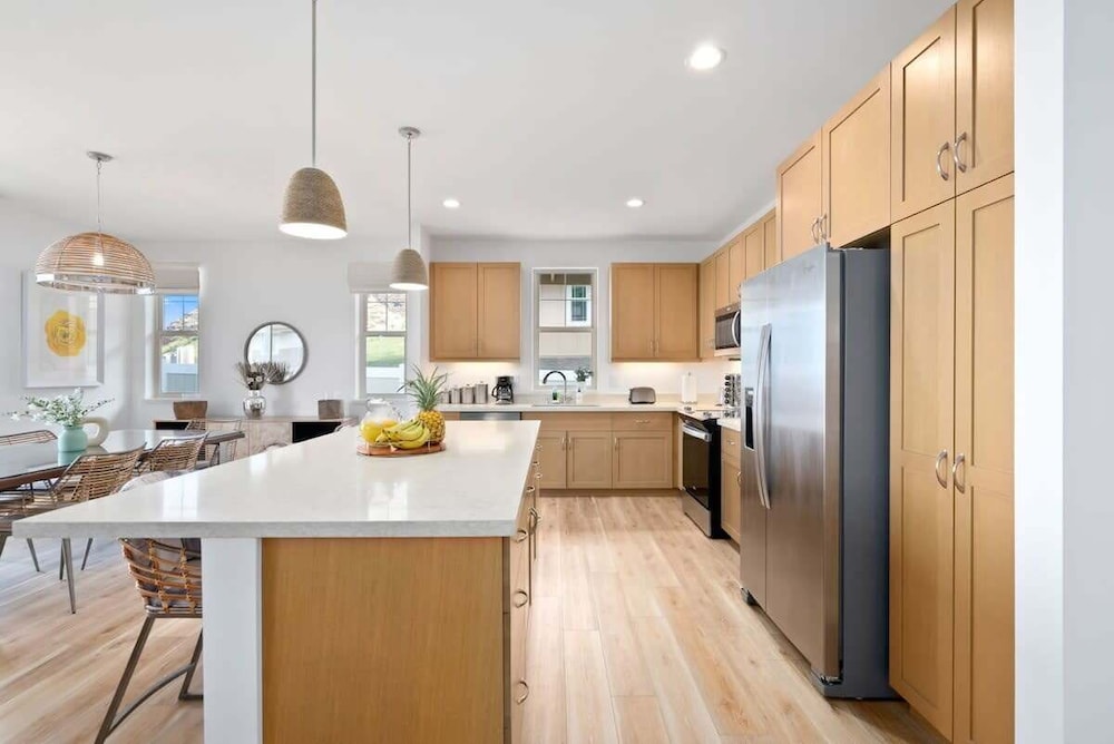 @ Marbella Lane - Serene & Lovely MT + Ocean Views
