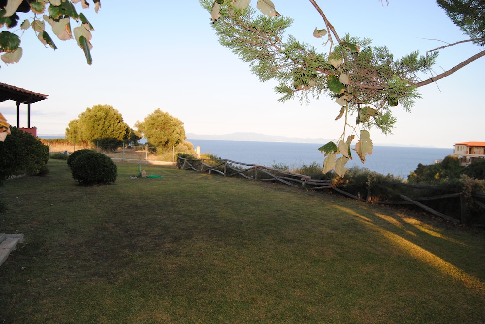 Marianna Apartments