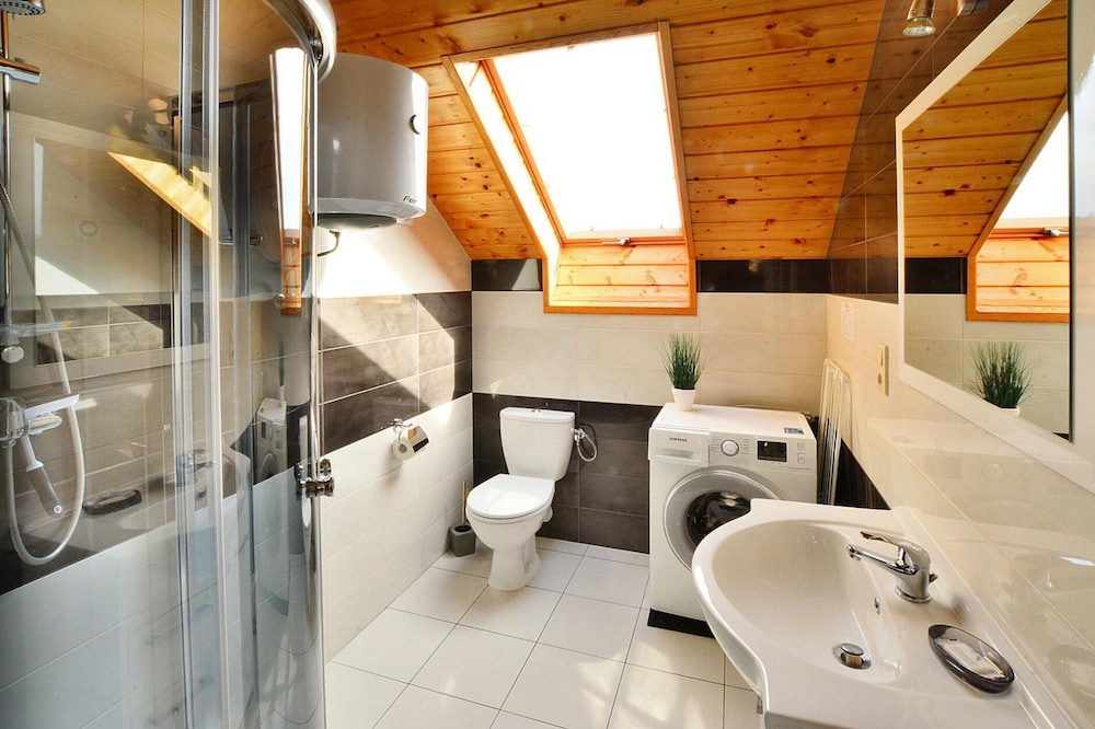 Apartment in Sianozety Near Sandy Beach