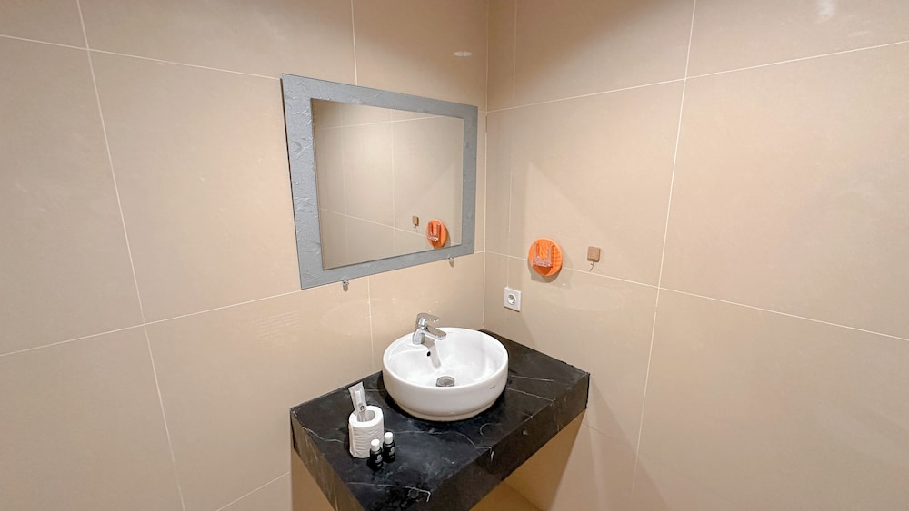 Comfortable Living And Best Location 1Br At Grand Sungkono Lagoon Apartment