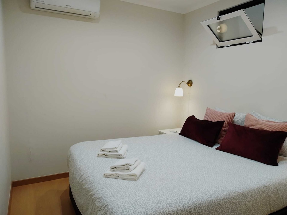 Cozy Apartment in the Heart of Lisbon view 2