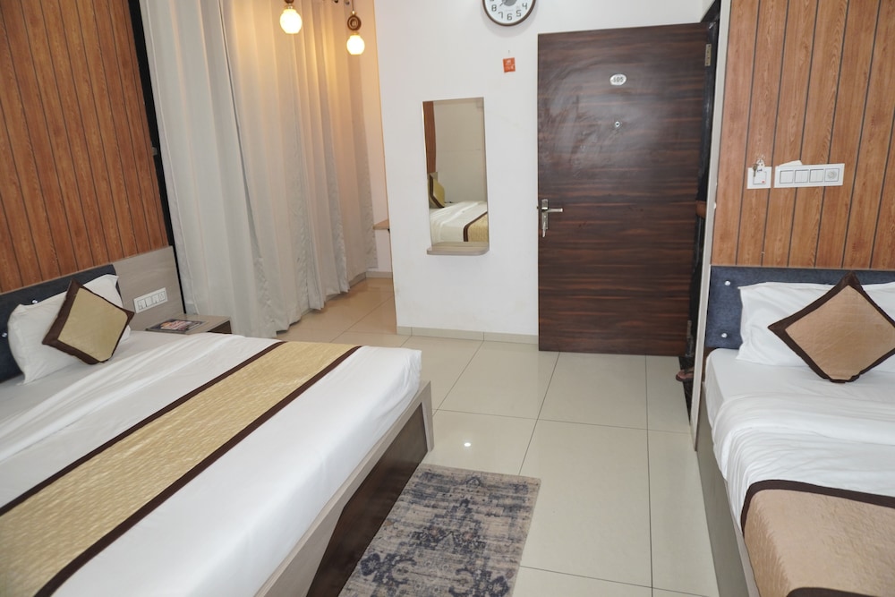 Hotel Hanuman Palace
