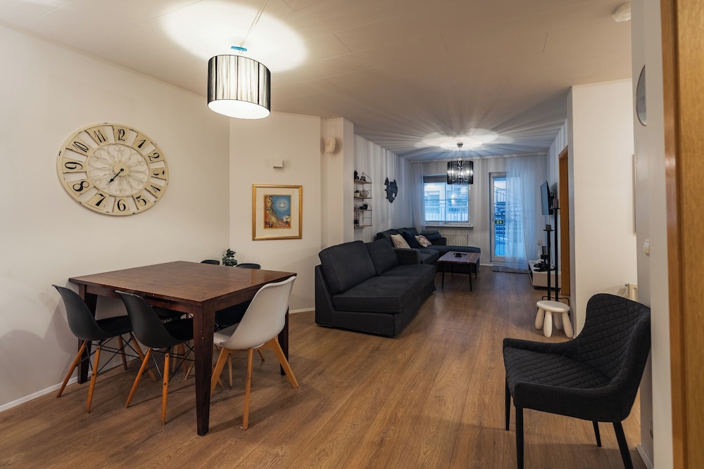 Hafnarstræti 100, Downtown Apartment view 3
