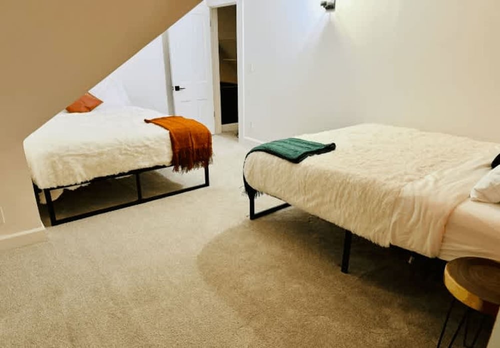 Short North Convention King Bed Free Parking