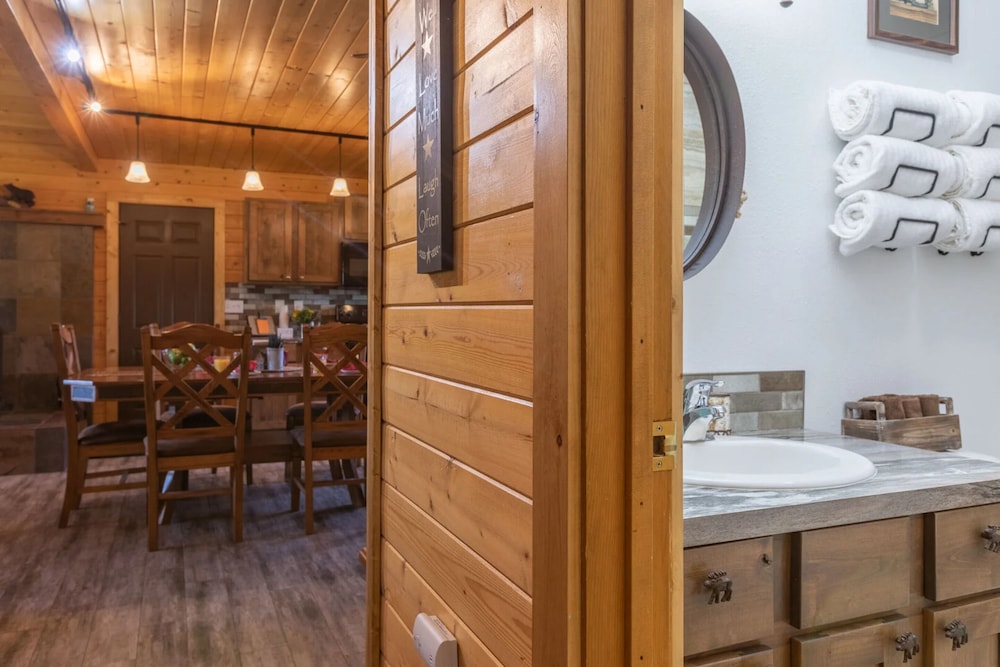 Deer View - Property Image 5