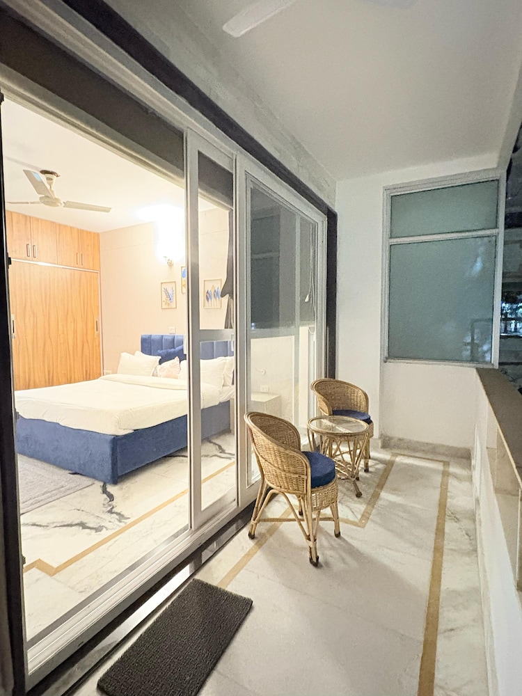 Luxury 2 Bedroom's Apartment
