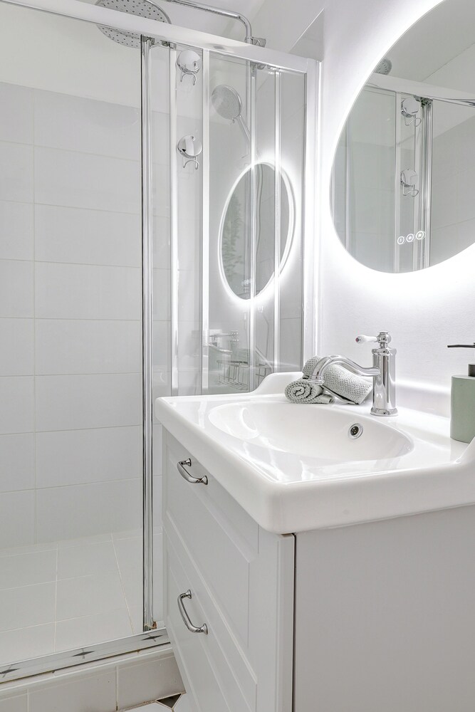 Elegant Studio Near Jardin du Luxembourg