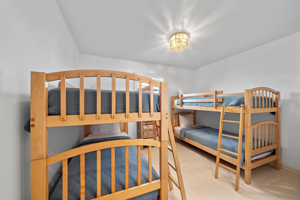 Maree by the Sea by Ryson Vacation Rentals