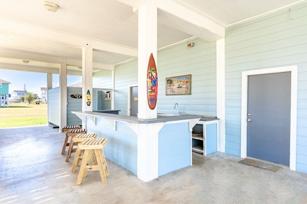 Happy Hours 4 Bedroom Home