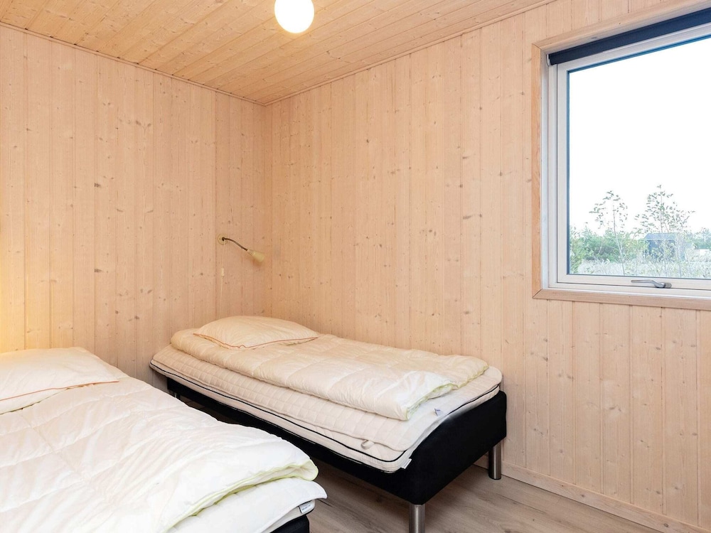 Photo 56