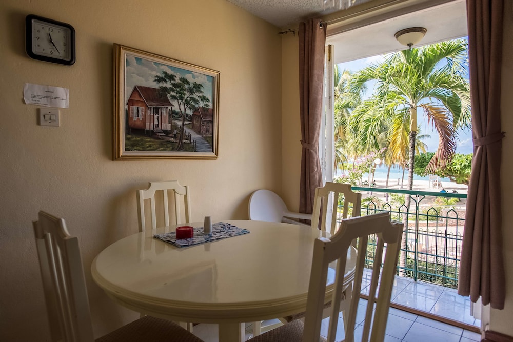 Sandcastles Beach Resort