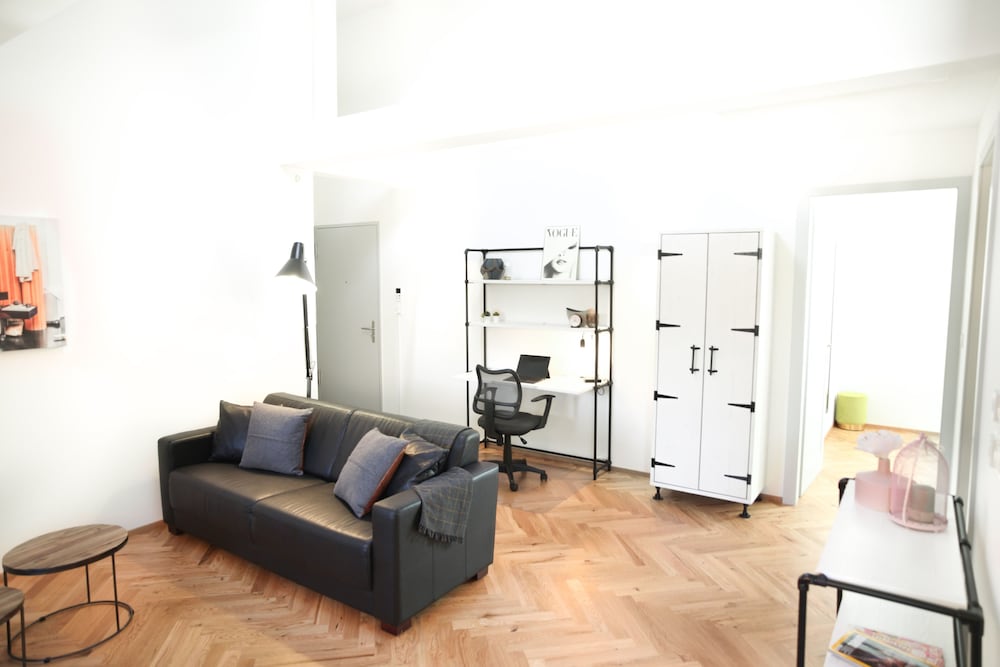 Nest - Müllerstrasse