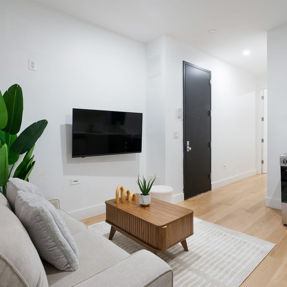 1290-3 New Renovated 2 Bedrooms in UES