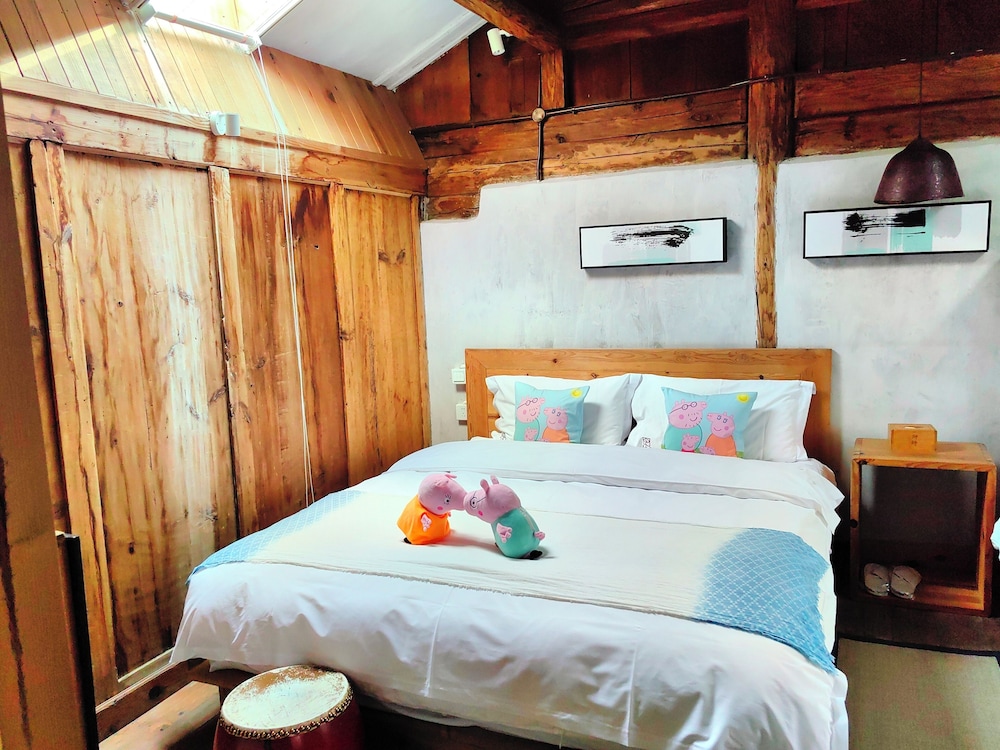 Jia Kedi Ancient House Cultural Homestay