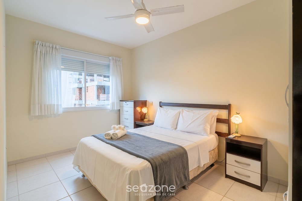 Apt w/ Barbecue Grill 190m From the Beach Pga0205