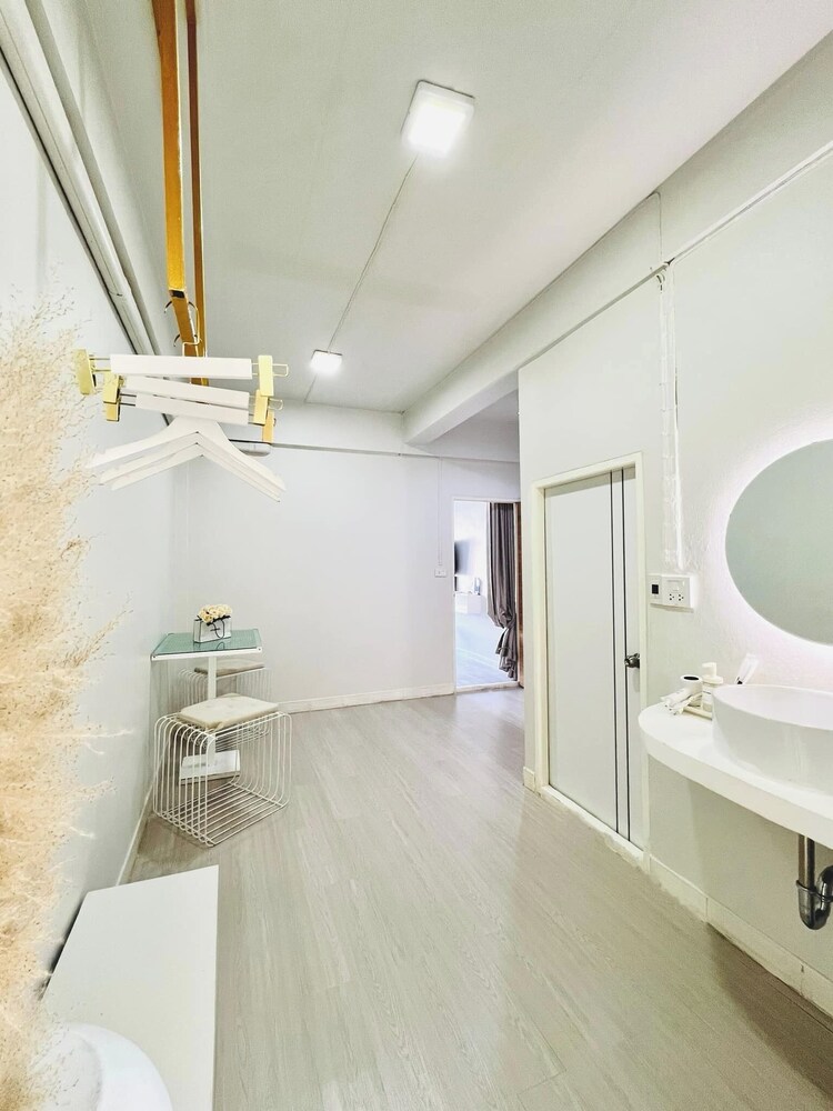 24Rooms Nakhon sawan