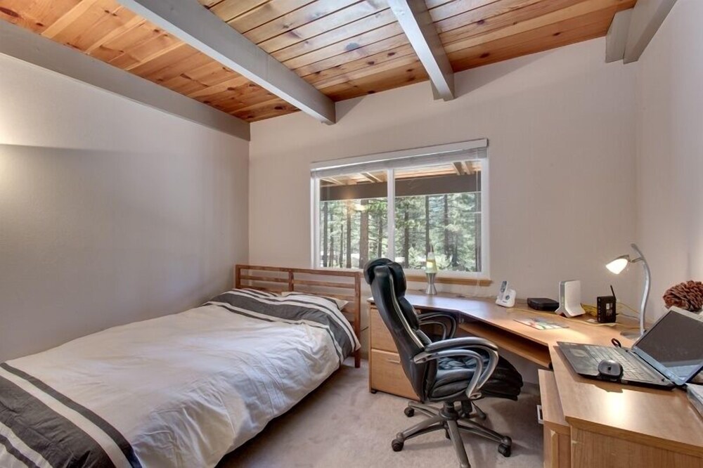Sagebrush Cottage 3 Bedroom Chalet