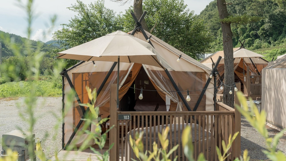 Boeun Ilsanghwa Glamping