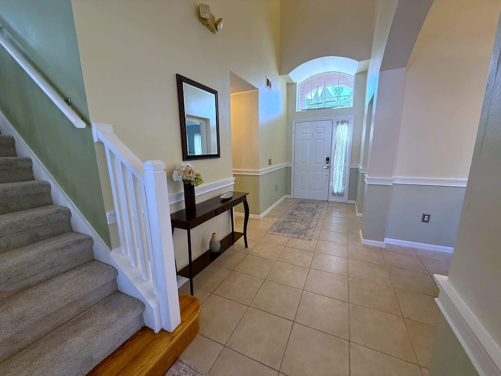 Spacious 5-bedroom Pool Villa in Southern Dunes