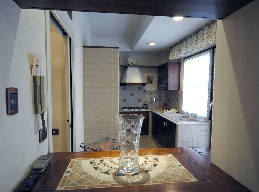 Roma Chic House - Luxury Apartment 1 People for Business Studio