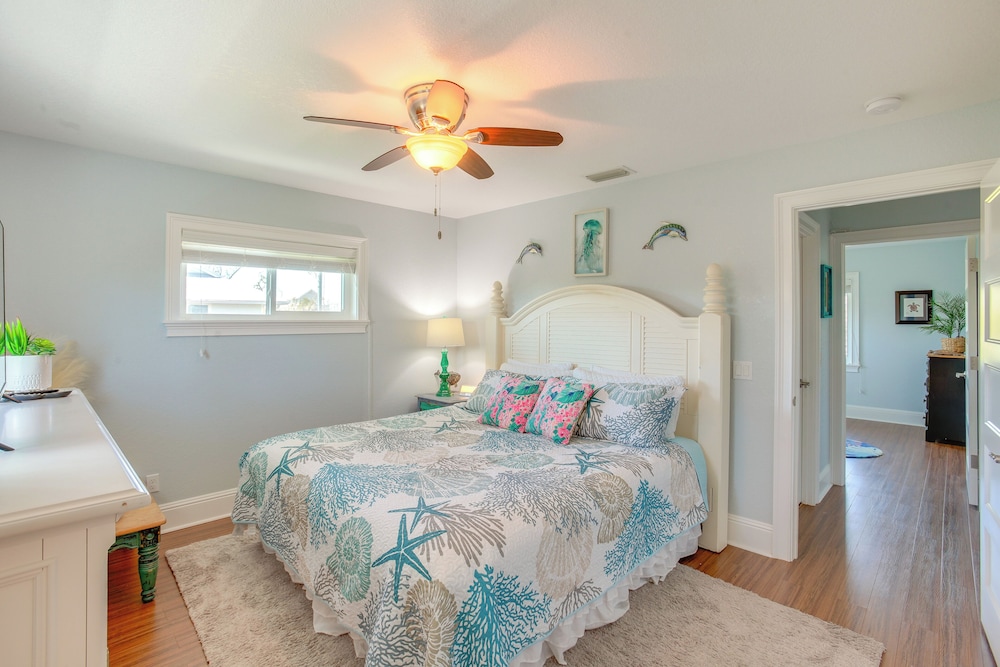 Little Gasparilla Island Escape w/ 2 Decks!